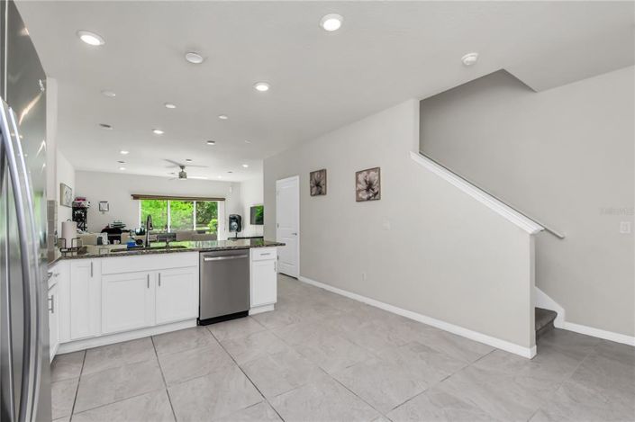 Image No.10-3 Bed Townhouse for sale