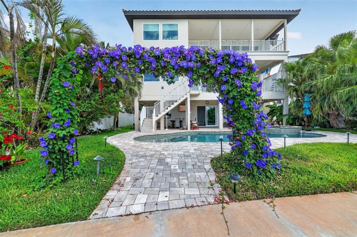 Image No.15-4 Bed Property for sale