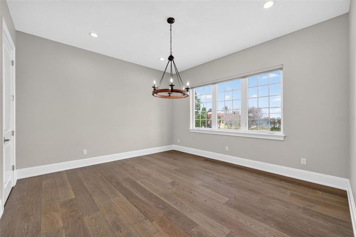 Image No.31-4 Bed Property for sale