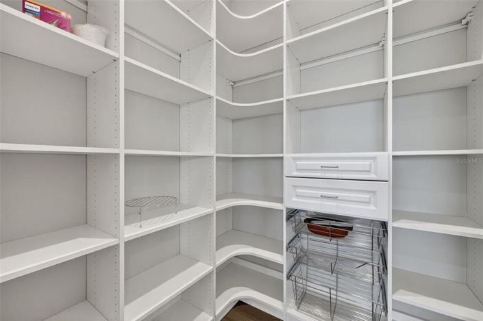 Image No.33-4 Bed Property for sale