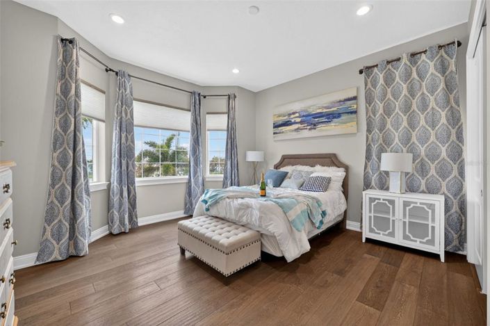 Image No.38-4 Bed Property for sale