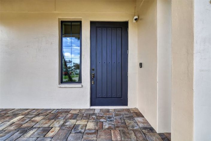 Image No.5-4 Bed Property for sale