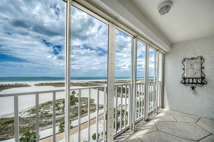 Image No.19-3 Bed Property for sale