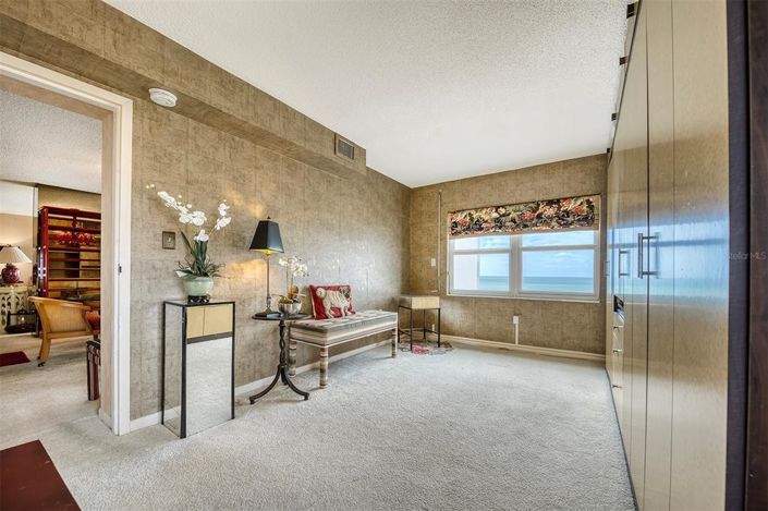 Image No.20-3 Bed Property for sale