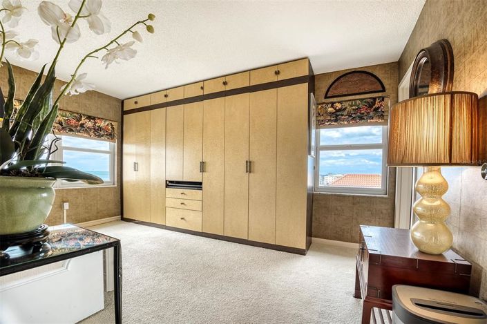 Image No.22-3 Bed Property for sale