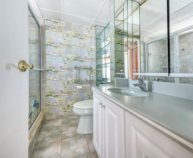 Image No.26-3 Bed Property for sale