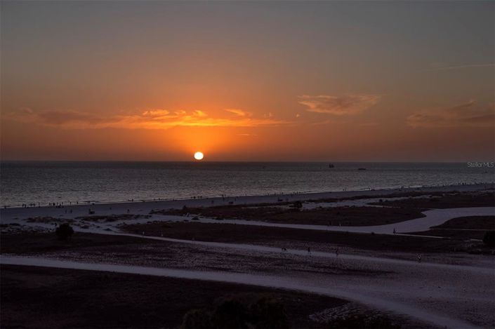 Image No.5-3 Bed Property for sale