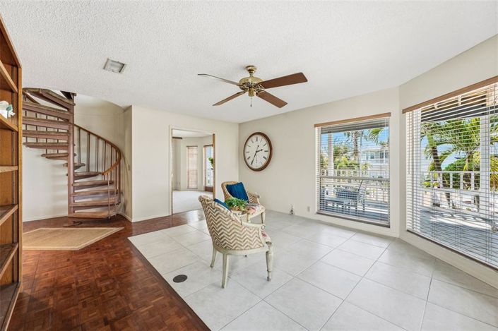 Image No.14-4 Bed Property for sale