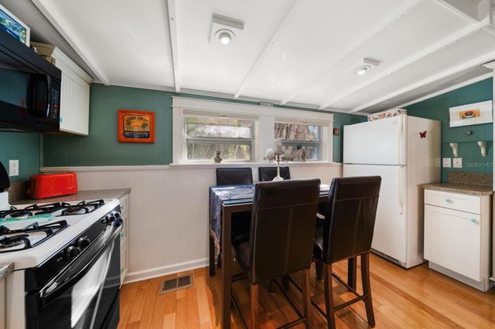 Image No.17-1 Bed Property for sale