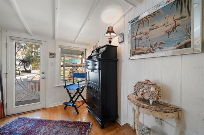 Image No.20-1 Bed Property for sale