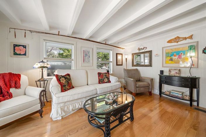 Image No.9-1 Bed Property for sale