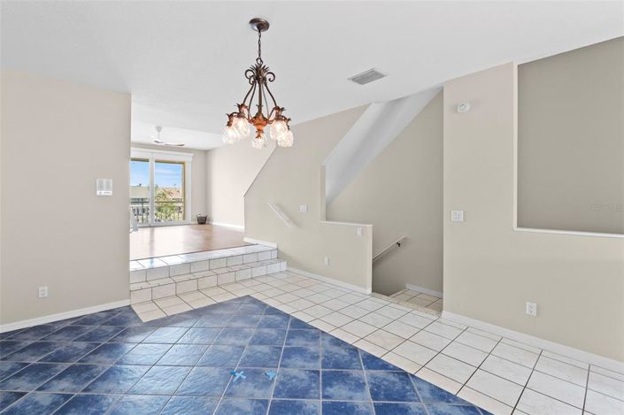 Image No.16-3 Bed Townhouse for sale