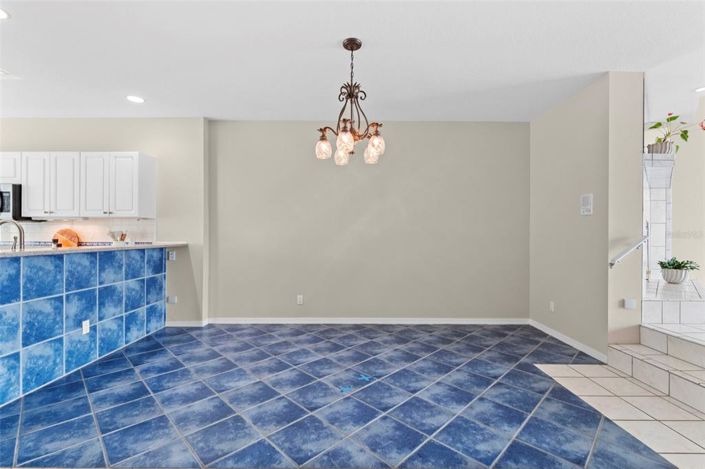 Image No.17-3 Bed Townhouse for sale