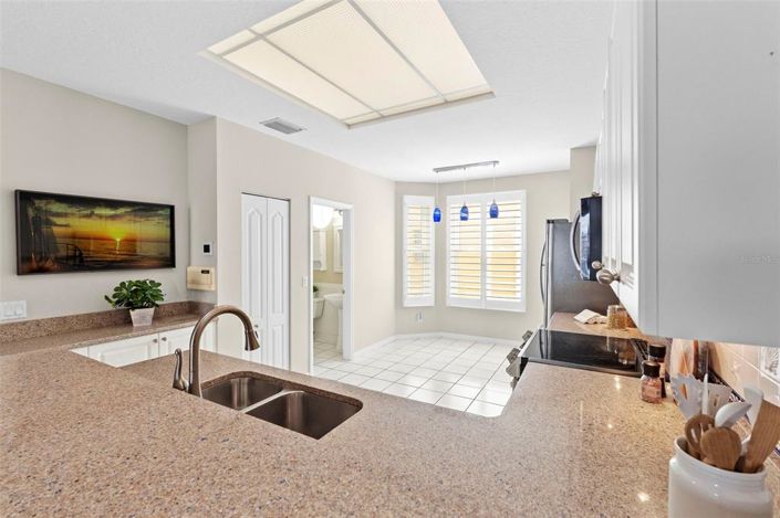 Image No.20-3 Bed Townhouse for sale