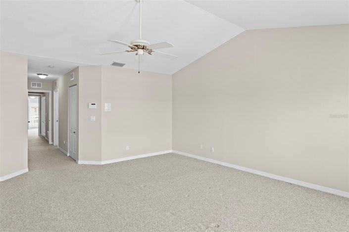 Image No.30-3 Bed Townhouse for sale