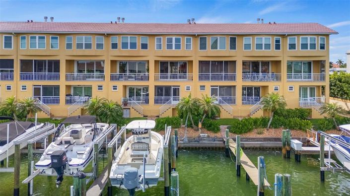 Image No.54-3 Bed Townhouse for sale