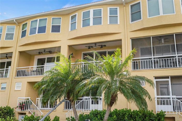 Image No.56-3 Bed Townhouse for sale