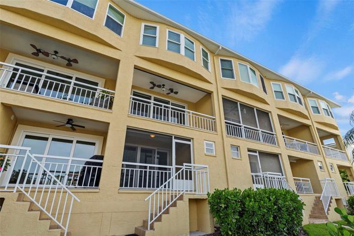 Image No.57-3 Bed Townhouse for sale