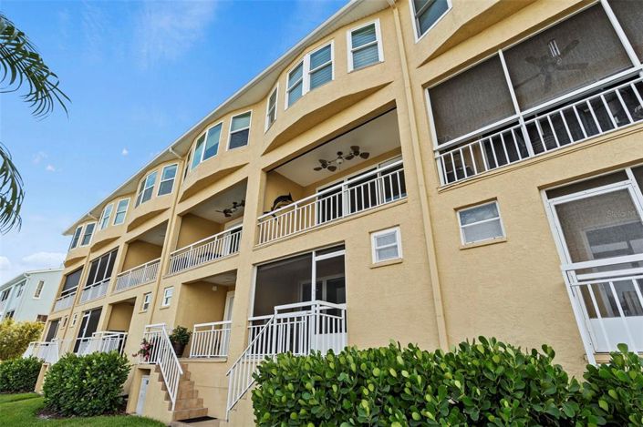 Image No.58-3 Bed Townhouse for sale