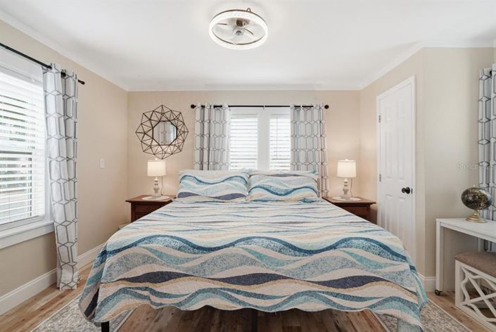 Image No.25-4 Bed Property for sale