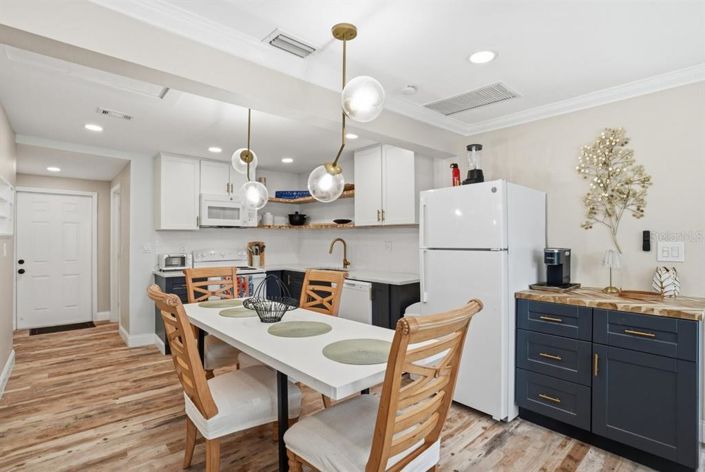 Image No.6-4 Bed Property for sale