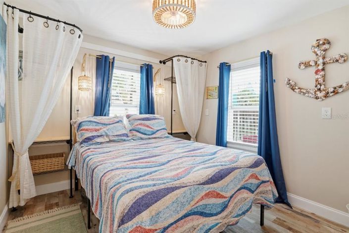 Image No.9-4 Bed Property for sale