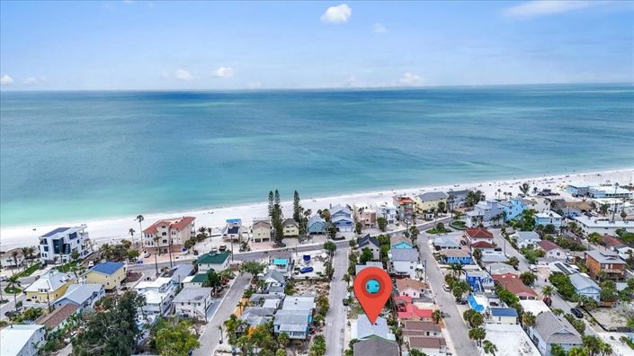 Image No.2-Propriété de 6 chambres à vendre à Treasure Island