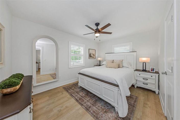 Image No.21-2 Bed Property for sale