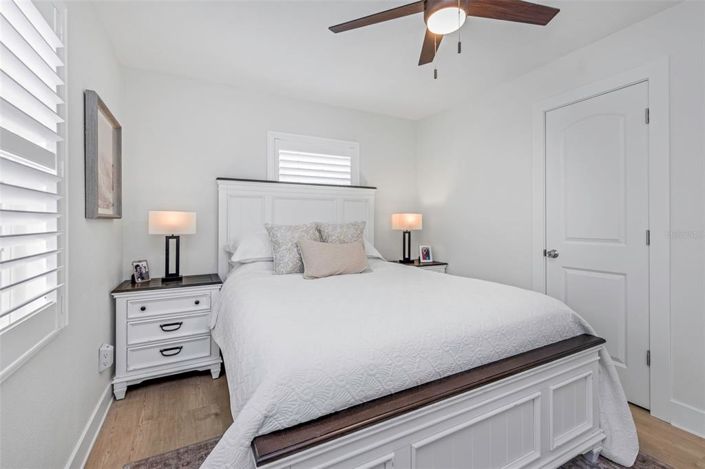 Image No.23-2 Bed Property for sale