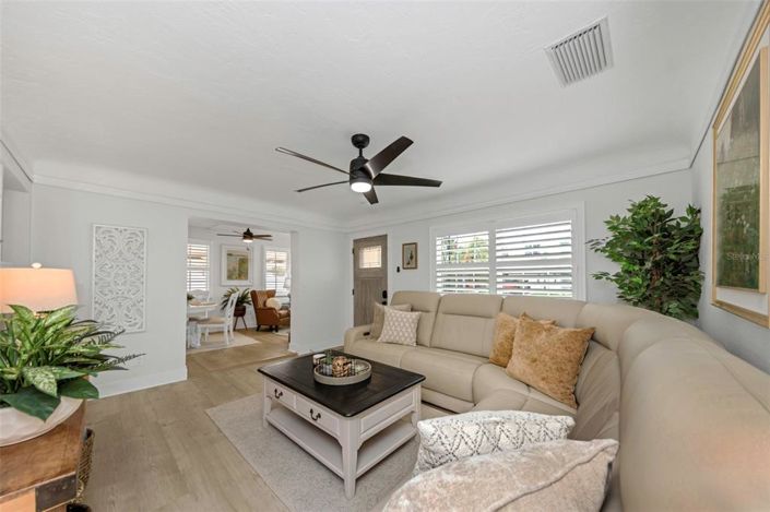 Image No.8-2 Bed Property for sale