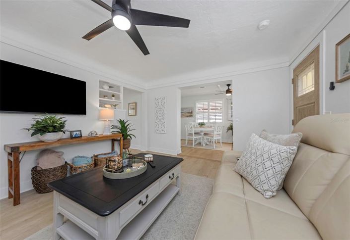 Image No.9-2 Bed Property for sale