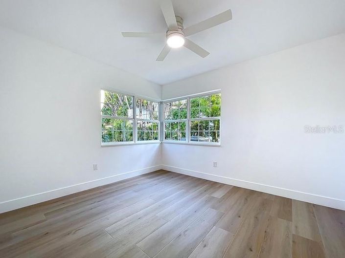 Image No.21-Propriété de 2 chambres à vendre à St. Pete Beach