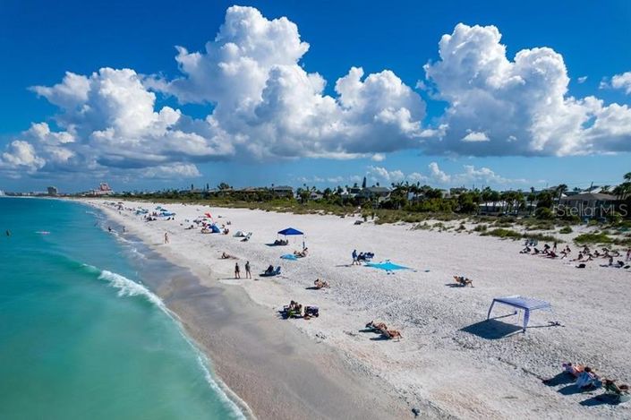 Image No.3-Propriété de 2 chambres à vendre à St. Pete Beach