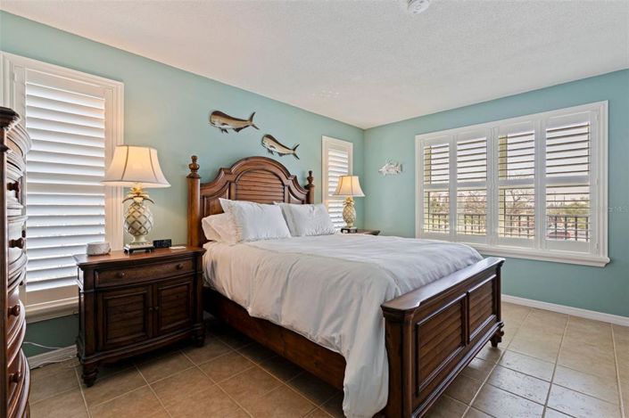 Image No.14-2 Bed Property for sale