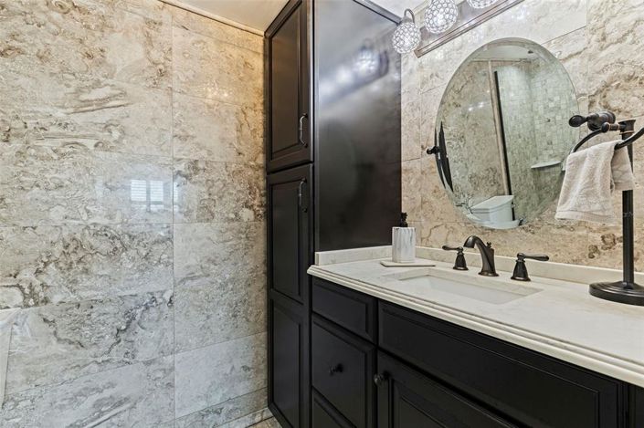 Image No.15-2 Bed Property for sale