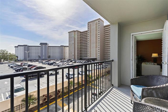 Image No.21-2 Bed Property for sale