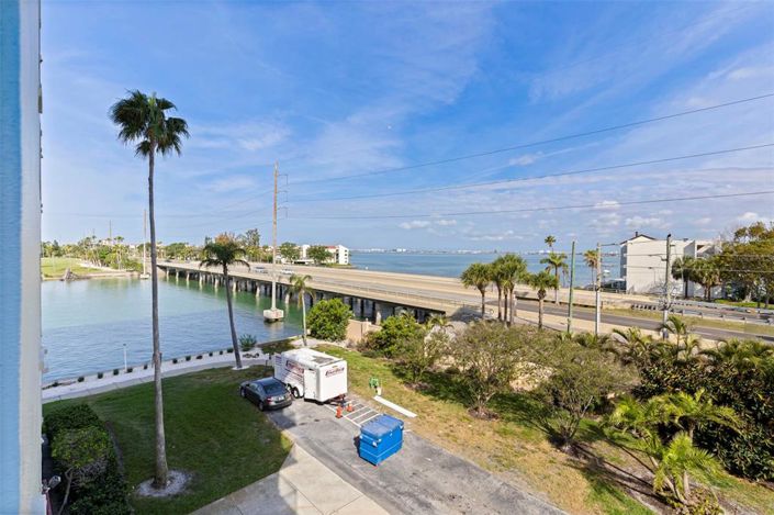 Image No.22-2 Bed Property for sale