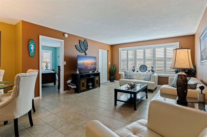 Image No.7-2 Bed Property for sale