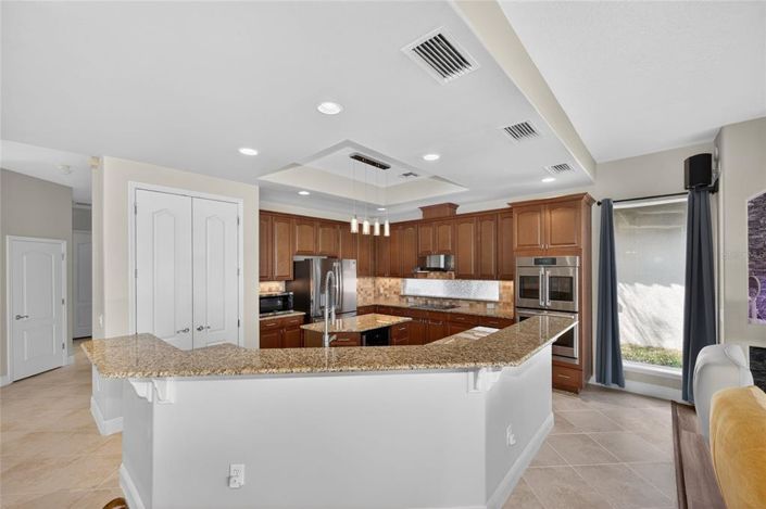 Image No.11-4 Bed Property for sale