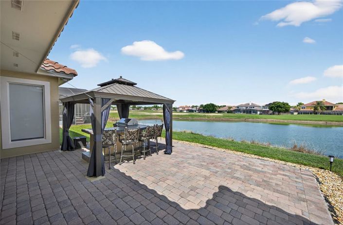 Image No.22-4 Bed Property for sale