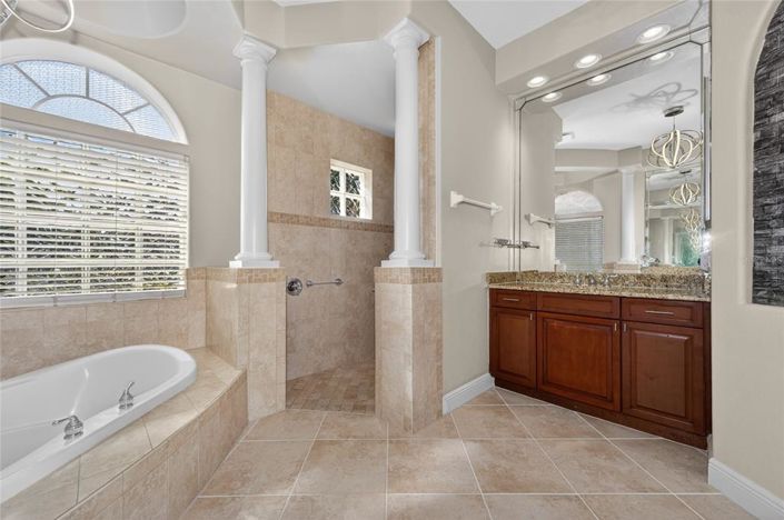 Image No.36-4 Bed Property for sale