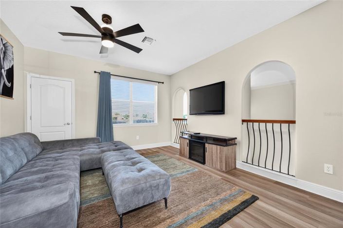 Image No.45-4 Bed Property for sale