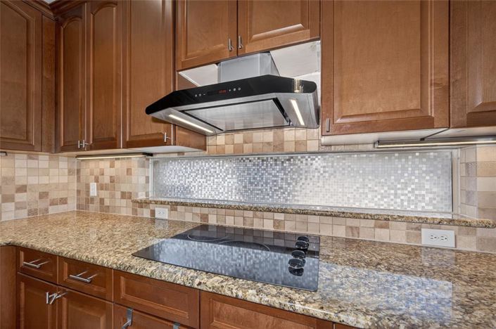 Image No.9-4 Bed Property for sale