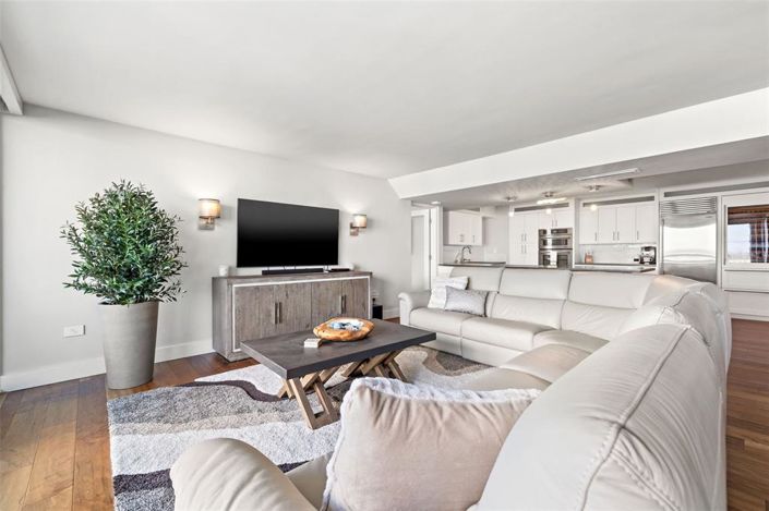 Image No.19-2 Bed Property for sale