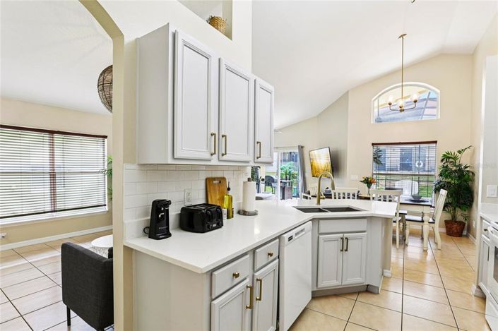 Image No.10-Propriété de 4 chambres à vendre à Davenport