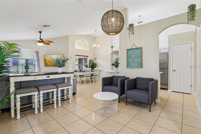 Image No.7-Propriété de 4 chambres à vendre à Davenport