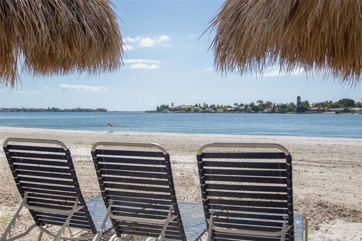 Image No.40-2 Bed Property for sale