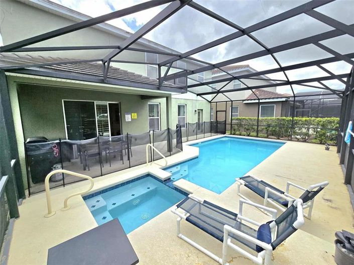 Image No.20-5 Bed Property for sale