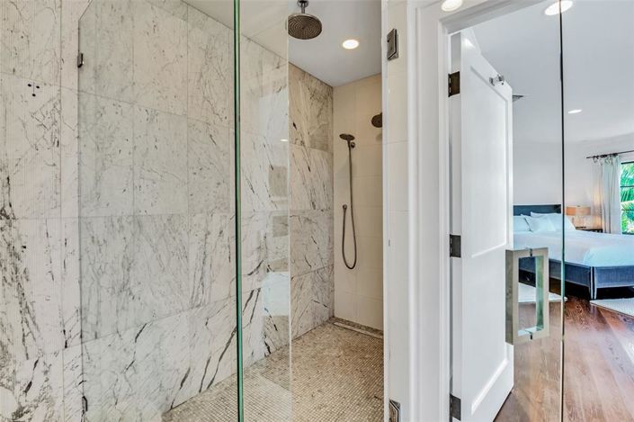 Image No.21-5 Bed Property for sale