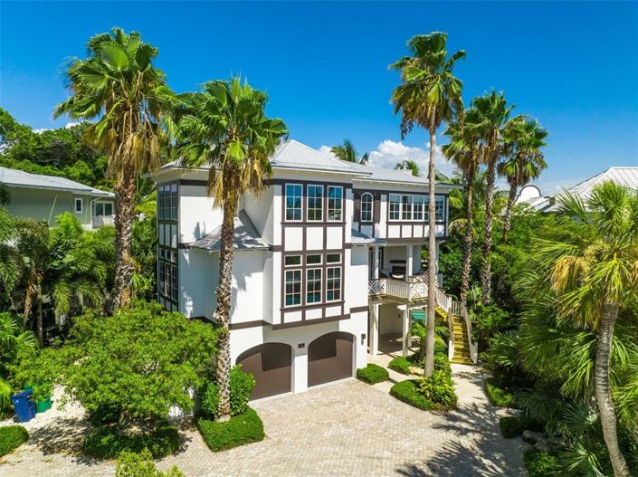 Image No.56-5 Bed Property for sale